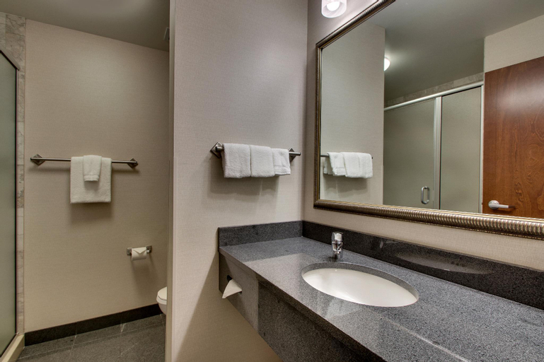 Bathroom 23