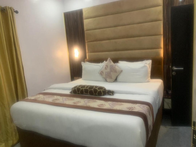 Bedroom, De Bay Lux Hotel and suits, Eti-Osa