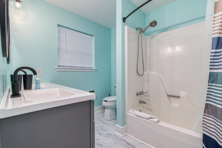 Bedroom 4, Zula Dreams Beach House, 1min Walk To The Beach, Sleeps 16, Private Heated Pool, Pets Welcome, Fence, Okaloosa