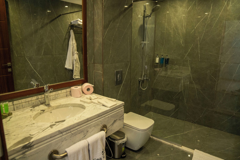 Bathroom 3, Sea Gate Resort, Madaba