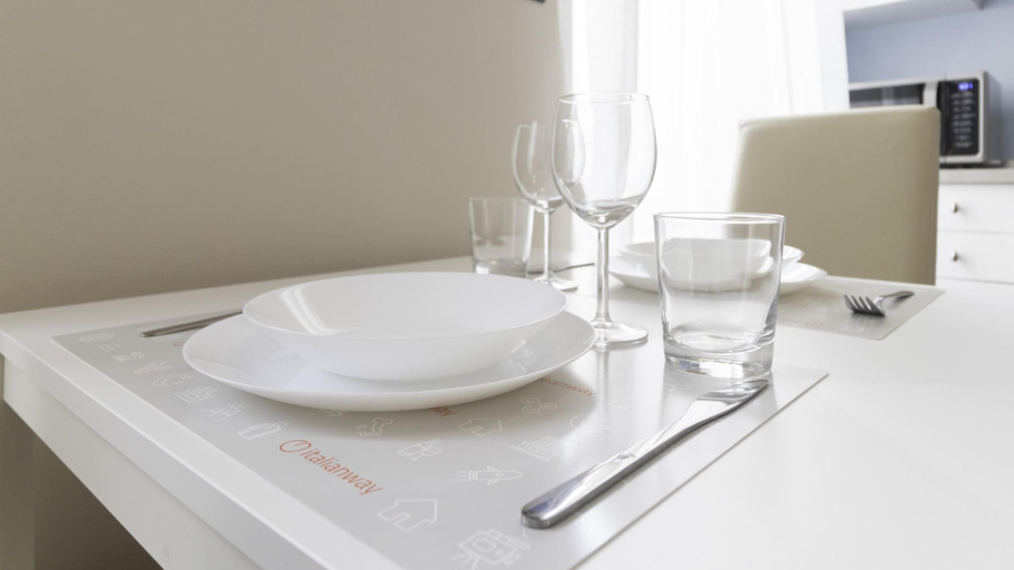 Room 2, Italianway - Venezia 33, Milano