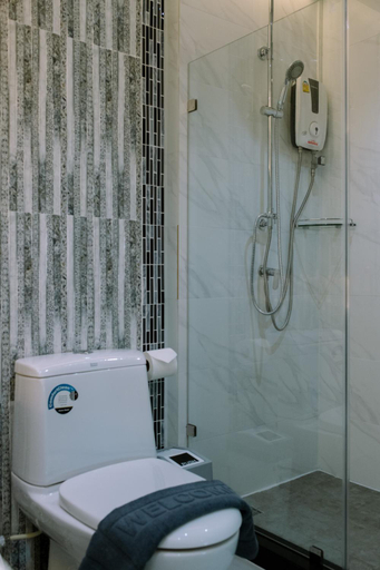 Bathroom 2, Like A Local, Muang Chiang Mai