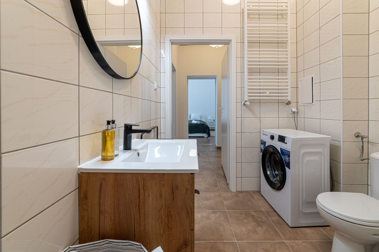 Bathroom 4, RentPlanet - plac Uniwersytecki, Środa Śląska