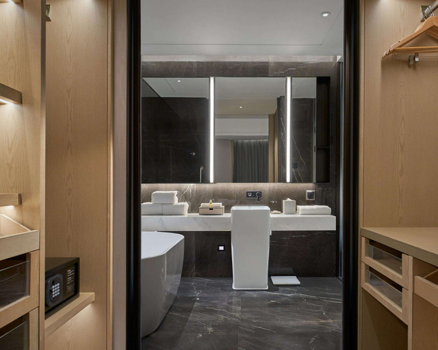 Bathroom 4, Hyatt Place Yantai Development Zone, Yantai