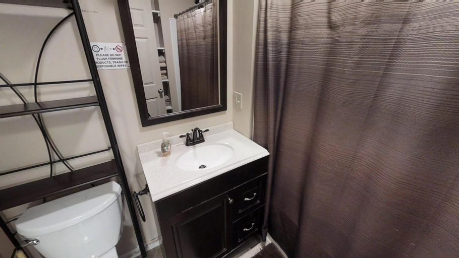 Bedroom, The Maples - Hot tub! Amazing views, pets welcomed, Cattaraugus