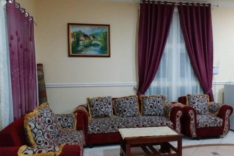 Others 2, Villa Nils, Bogor
