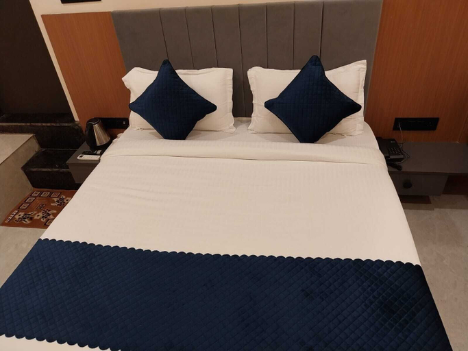 Bedroom 3, Hotel grs palace, Varanasi