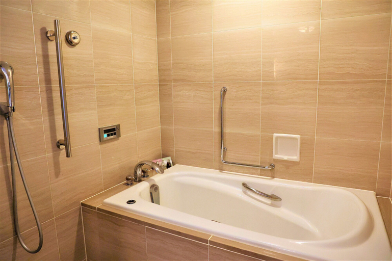 Bathroom 5