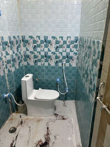 Bathroom 3, BSSN Guest House, Gwalior