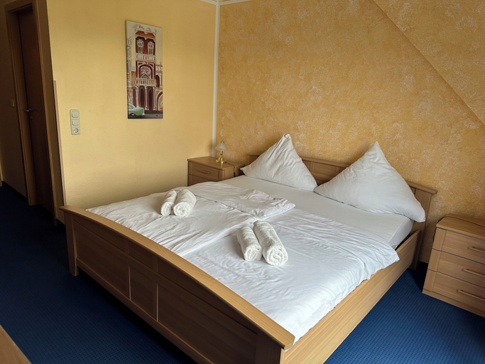 Bedroom 2, Hotel Restaurant Narasinga, Heinsberg