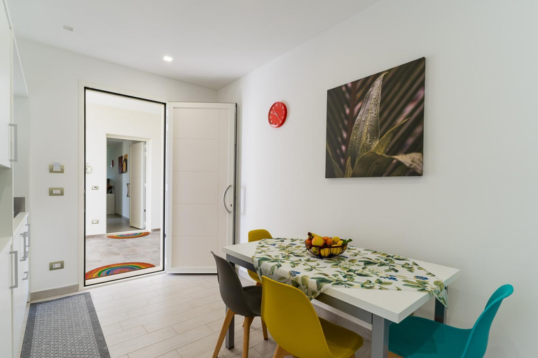 Others 5, Le scuderie 10, Lecce