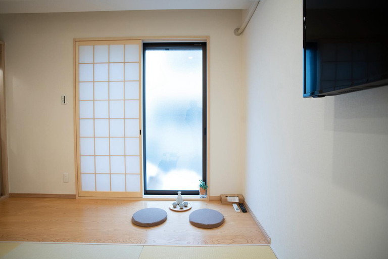 Others 3, HANASTAY花渓居 · 山(YAMA), Osaka