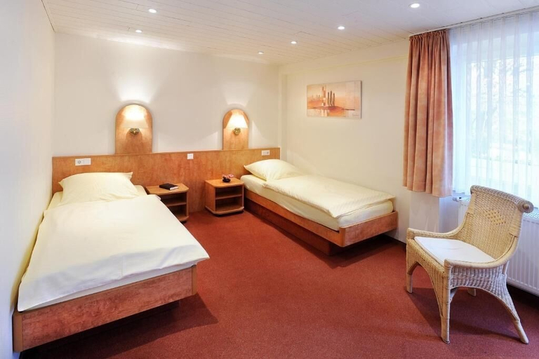 Bedroom 5, Hotel Herzog, Hamm