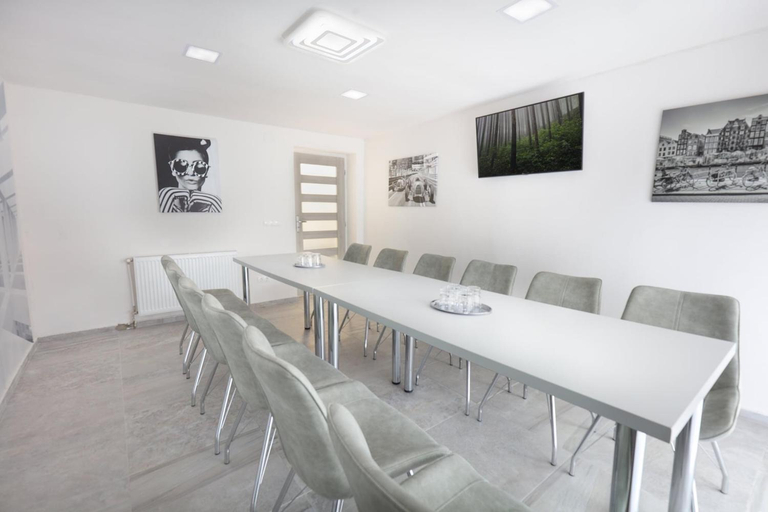 Others 4, Trend Apartmanhaz -Vizslas, Salgótarján