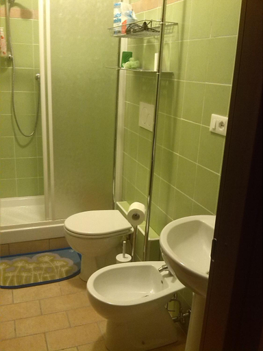 Bathroom 2, LA CESARINA, La Spezia