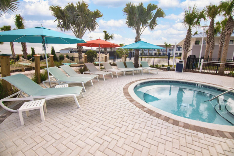 Sport & Beauty 5, A Touch of Blue at Windsor Island Resort, Polk