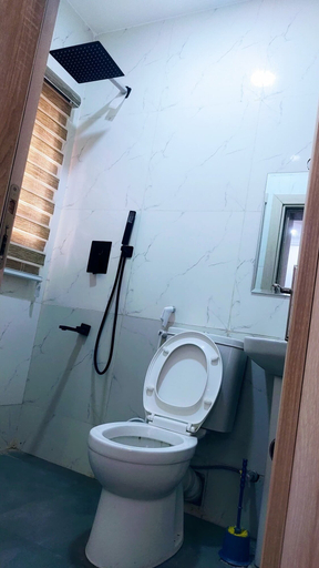 Bathroom 3, Skenyo Hotel & Apartments, AbujaMun