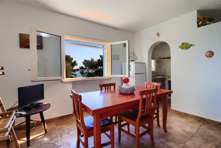 Facilities 4, Casa Funnuvojere by LoveSud, Lecce
