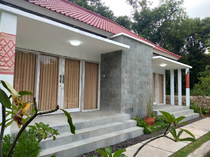 Exterior 10