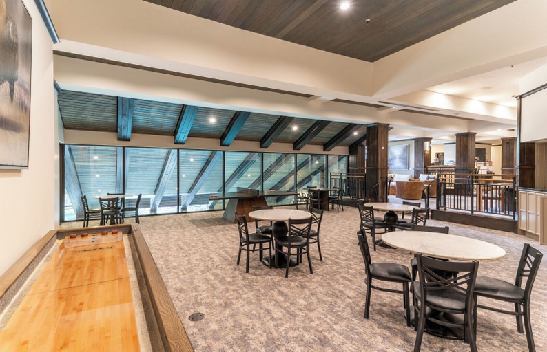Food & Drinks 5, Park Plaza Beaver Creek, Eagle