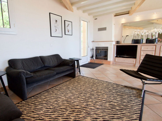 Living area, Belle Helene Comfortable Holiday Residence, Var