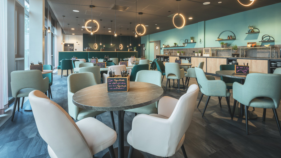 Food & Drinks 3, Holiday Inn - the niu, CURE ERLANGEN, Erlangen