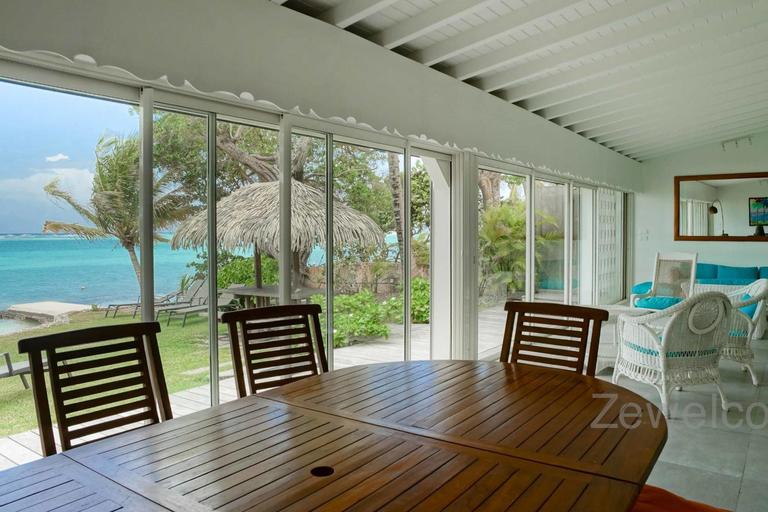 Others 3, Villa Lilea, Saint-François