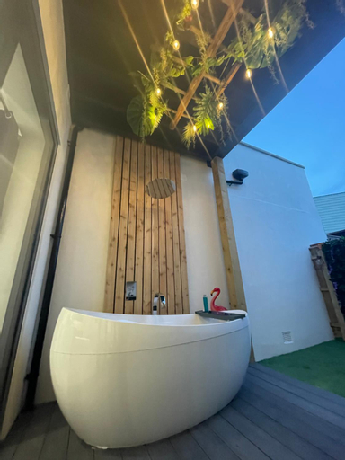 Bedroom 3, The Jungle Apartment - by Coastline Retreats - Jungle Themed Garden Apartment - Outdoor Bath - Next , Bournemouth