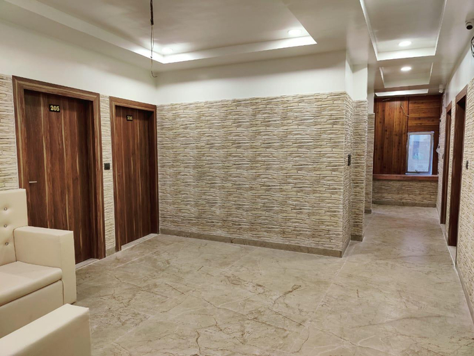 Public Area 2, Hotel Royal Vrindavan, Aligarh