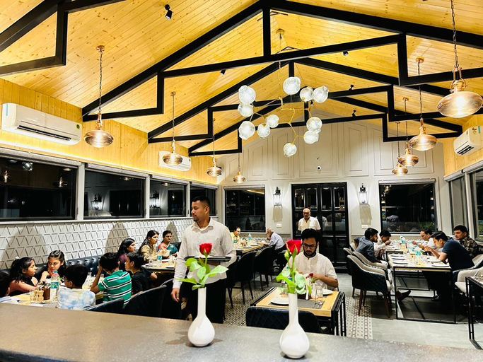 Food & Drinks 5, Five Element Goldleaf-Haldwani, Nainital