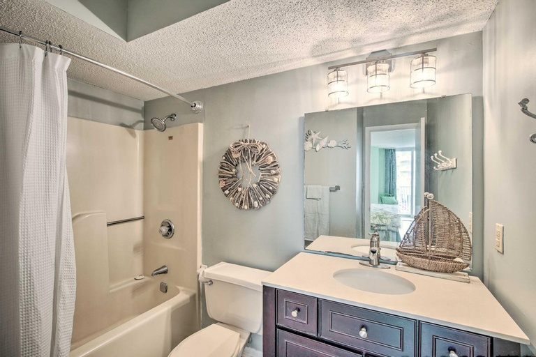 Bedroom 4, Colorful Beachfront Condo with Resort Amenities, Onslow