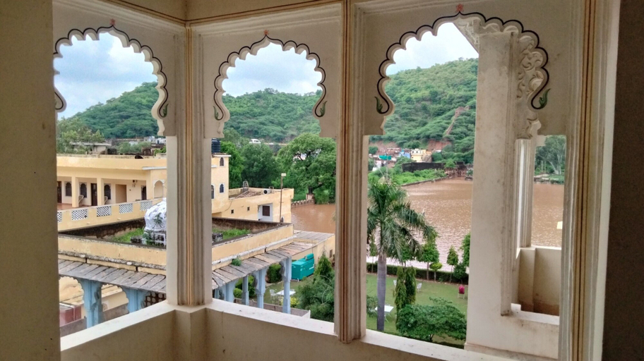 Others 5, Haveli Katkoun Bundi, Bundi