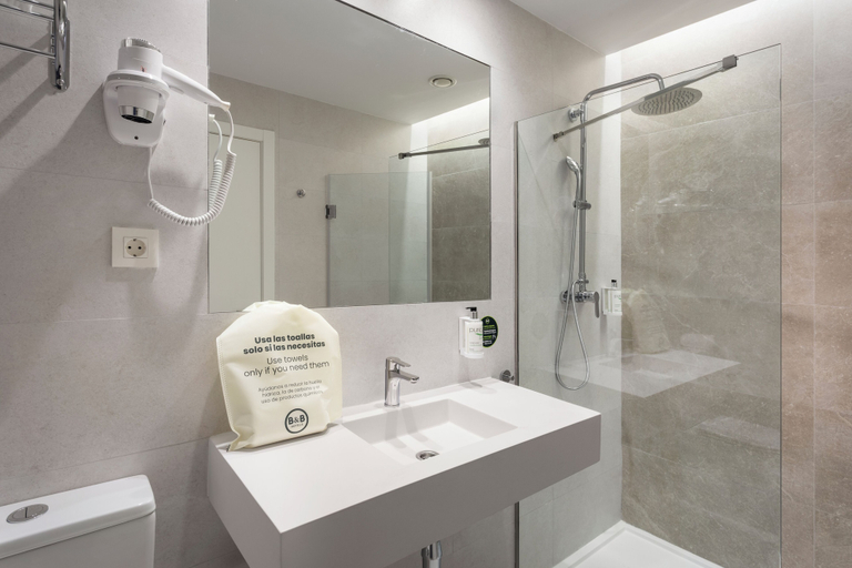 Bathroom 4, B&B Hotel Ecija, Sevilla