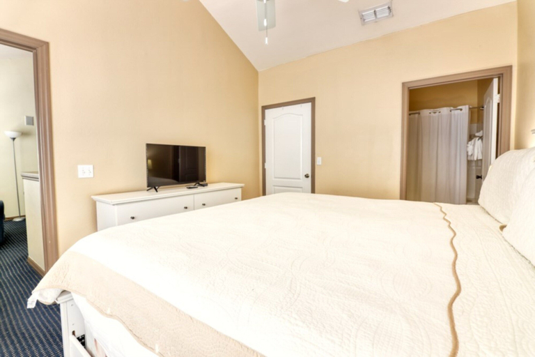 Bedroom 2, Zacharias' Runaway Beach Condo, Osceola