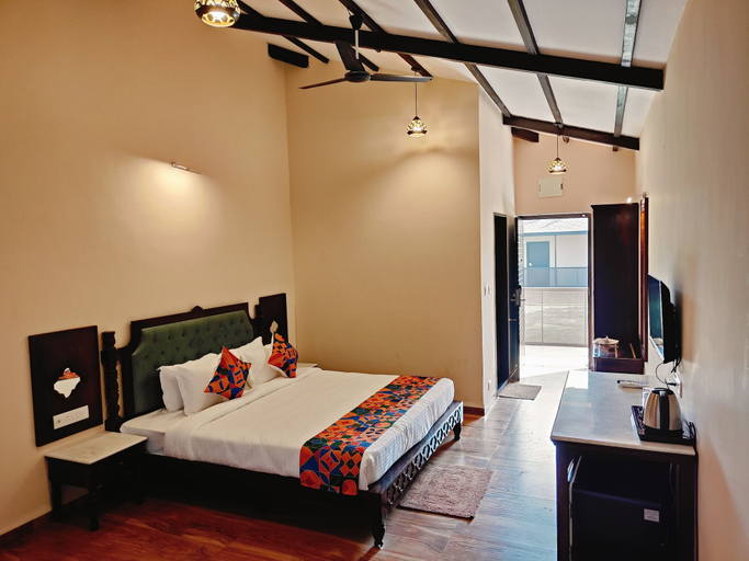 Bedroom 2, Vimal Resorts, Gadag
