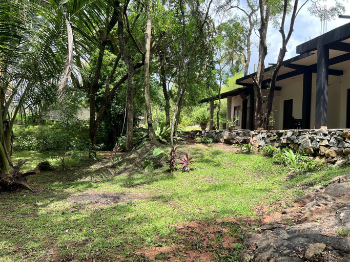 Others 2, Nugasewana Guest, N. Palatha East