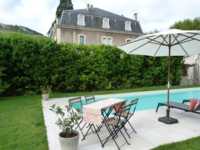 Others 5, Maison Pigeonnier, Aude