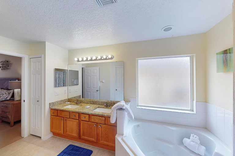 Bathroom 4, William's Lake Berkley Resort Vacation Home, Osceola