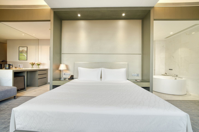 Bedroom 2, Hangzhou Tower Hotel, Hangzhou