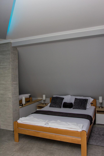 Others 3, Feher Akac Guest House, Subotica