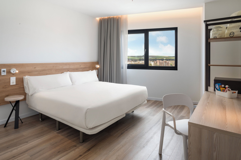 Bedroom 3, B&B Hotel Ecija, Sevilla