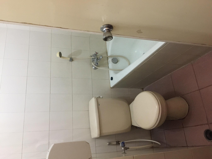 Bathroom 4