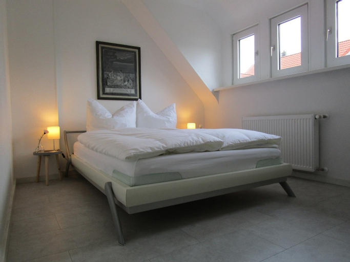 Bedroom 2, Schicke Komfortwohnung zum Wohlfuhlen, Neunkirchen