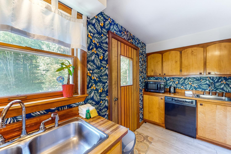 Others 5, Pittsfield Paradise, Rutland