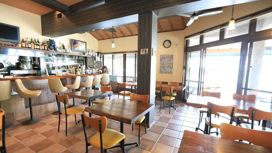 Food & Drinks 4, Pension Nirai Kanai, Tokashiki