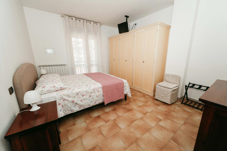 Bedroom 14