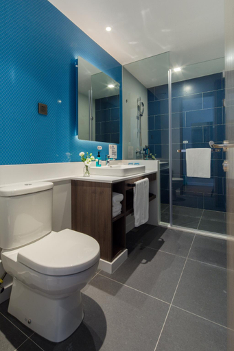Bathroom 16