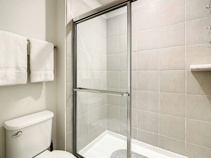 Bathroom 4, A Touch of Blue at Windsor Island Resort, Polk