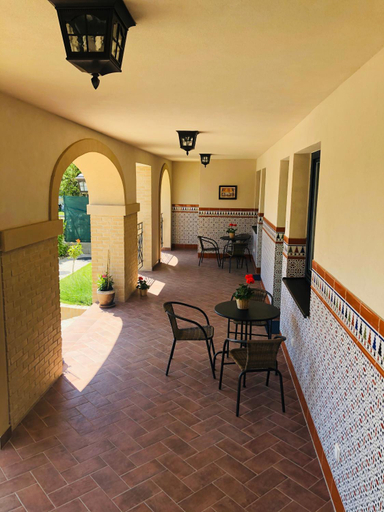 Others 4, Apartmanovy dom Andalusia, Dunajská Streda