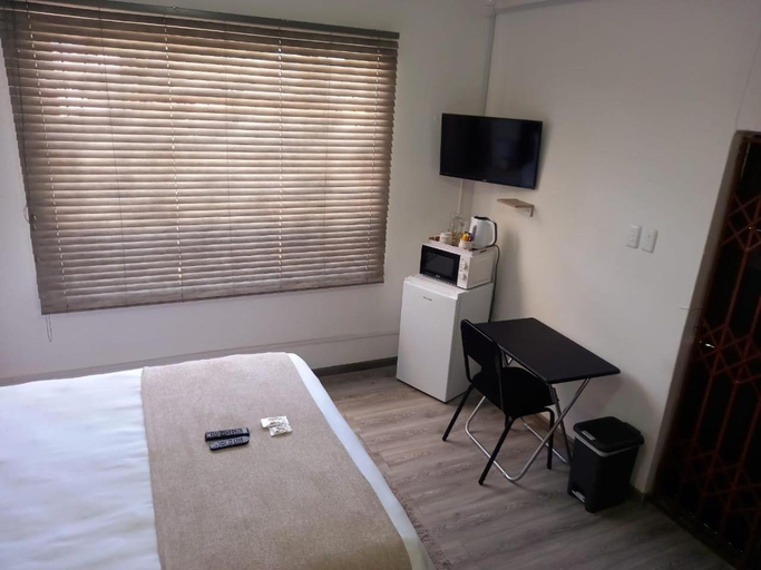 Others 2, G Guest House, Buffalo City